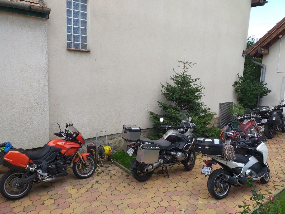 Casa 193 Motorcycle Friends Sibiu Exterior foto
